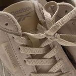 Reebok Sneakers Photo 1