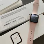 Apple Watch Series 4 40mm Gold Aluminum (GPS + CEL) Photo 0