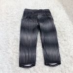 Ivy Park  Beyoncé Kaleidoscope Crop Low Rise Leggings Black‎ White Small Photo 2