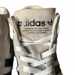 Adidas Honey Courtvantage Superstar- W 9.5, Cream/Black Photo 2