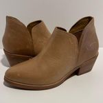 MIA NEW Nisolo  Everyday Leather Ankle Bootie Almond size 7 Photo 0