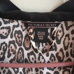 Victoria's Secret Women Victoria’s Secret Animal Print Lightweight Silky Satiny Robe Size Xs/Small Photo 7