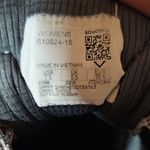 Saucony  Excursion TR11 Shoes in Gray and Red Photo 4