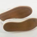 Stylish White Sneakers Photo 2