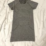 Lululemon swiftly tech short sleeve Photo 0