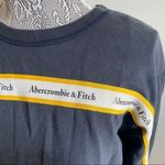 Abercrombie & Fitch cropped long sleeve sweatshirt Photo 5