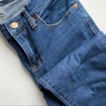 Madewell  • 8" Skinny Jeans in Quincy Wash Photo 9