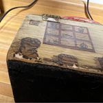 Vintage 60s wooden box purse general store cottage scene Red and Beige Photo 9