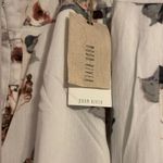 Moon River NWT  Gorgeous White Floral Lined Wide Leg Pants Size XS Photo 4