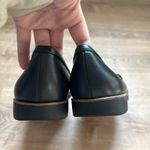 LIFESTRIDE | Black Loafers with Tortoise Chain Detail Size 8.5 Photo 5