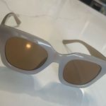 LIKE NEW Beige Tan Square Shaped Women's Sunglasses Photo 3