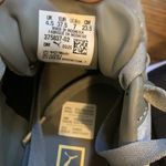 Puma gray shoes - Size 7 (Never worn) Photo 4