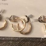 Ettika NWT  Gold Hoop Earrings Set of 5 Pairs 18k Gold Plated Post Backs Hoops Photo 3