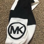 Michael Kors scarf Photo 2