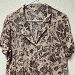 Mystree  Floral Print Button Down Short Sleeve Blouse 
Size Large Photo 5