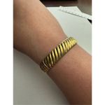 60's Vintage‎ Monet Womens Chunky Gold Tone Hinged Embossed Cuff Bangle Bracelet Photo 5