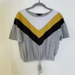 Moa Moa  Grey, White, & Yellow V Striped Cropped Tee M Photo 0