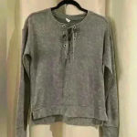 Mudd Women’s  Sweatshirt Photo 0