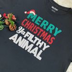 Gildan Merry Christmas ya filthy animal Home alone graphic tee  Photo 8