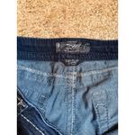 Silver Jeans Co  Denim Embellished Pocket  Dark wash Suki Flap capris SZ18‎ Photo 3