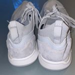New Balance tennis shoes Photo 3