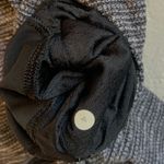 Lululemon 4 sweater Photo 4