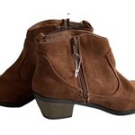 Faded Glory Women's  Boots Brown Size 6 Photo 4