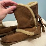 ALDO ! Chestnut brown Ugg style shearling boots size 7! Photo 5