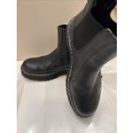 Black Leather Platform Boots Size 7.5 sincerely Jules
Sleek Hippie Retro Photo 1