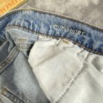 American Eagle  Mom Shorts‎ Sz 2 Stretch Denim Distressed Cuffed Festival Hippie Photo 6