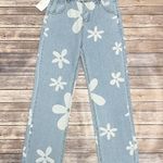 Light Wash High Rise Straight Leg White Floral Print Jeans NWT Medium 60s Hippie Blue Size undefined Photo 0