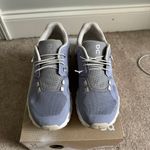 on cloud Cloud 5  Photo 1