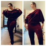 Red velvet jumpsuit Size XL Photo 1