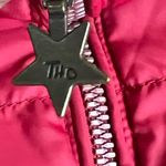 Tommy Hilfiger  Women’s Puffer Jacket - Red - Size Small - Detachable hood Photo 8