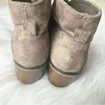 Merona Sz 8.5 Womens Beige Lace Up Booties Faux Suede Photo 4