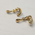 Vintage Clip On Earrings Photo 2