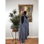 La Vanya Women’s Plus 3X Navy & White Striped Sleeveless Tunic Asymmetrical Hem Photo 1