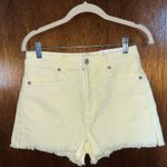 American Eagle Butter Yellow Mom Short Photo 0
