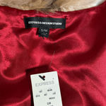 EXPRESS  Faux Fur Capelet Burgundy Satin Lining Brooch Enclosure Glam Evening New Photo 8