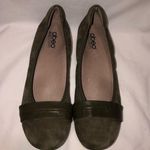 Abeo BIO System Tessa Olive Green Suede Ballet Flats Size 8.5 Comfort Photo 0