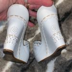 BCBGeneration White Wedge Sandals 7.5 Photo 5