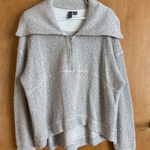 Sweaty Betty Restful Boucle 1/2-Zip Sweatshirt Women's Large Gray White Photo 0