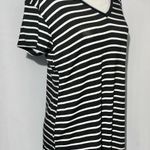 Adam Levine Essentials V-Neck Tee - Medium, New! Photo 1