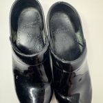 Dansko Professional Black Patent Leather Clogs Size EU38/7.5 Photo 1