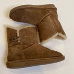 BEARPAW Rosie Women’s Shearling Ankle Booties w/Loop/Button EUC Sz 7 Suede Wool Photo 0