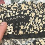 Banana Republic  high rise drapey paperbag floral pull on shorts size XL Photo 3