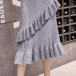 Gray ruffle skirt Photo 0