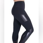 Spanx NWT  Every Wear Active Gloss Pocket Leggings Large Shape wear Photo 1
