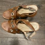 Andrew Geller  Tan Slingback Sandals w/ Silver Circular Designs, Size 9M Photo 2