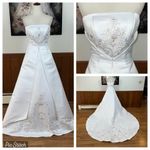Michaelangelo Fabulous NEW Vintage 90s  Embroidered Satin Wedding Gown! Photo 1